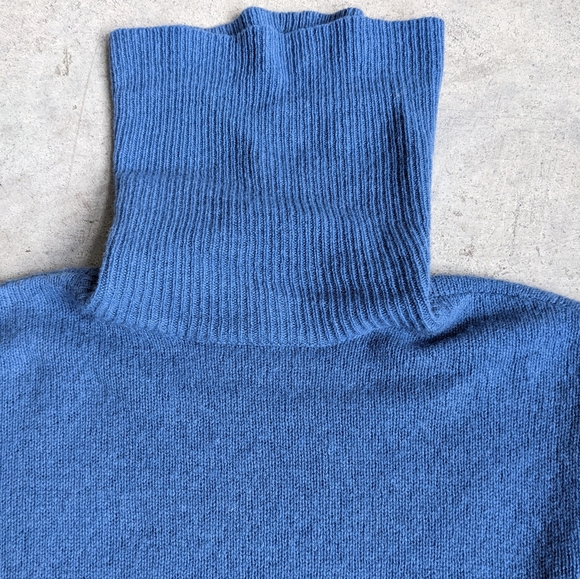 Reformation Blue Cashmere Turtleneck Sweater Size XS - Picture 4 of 6